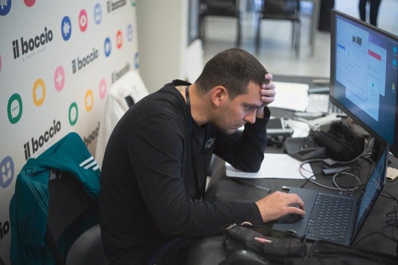 Elia Finardi al lavoro